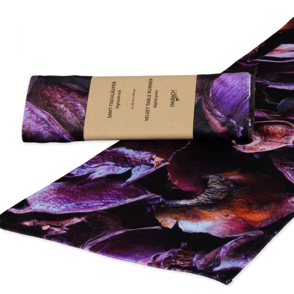 Samt-Tischläufer "Blumen und Kapseln" / Digital-Motivdruck 74901 violet/dark brown Hauptbild Listing